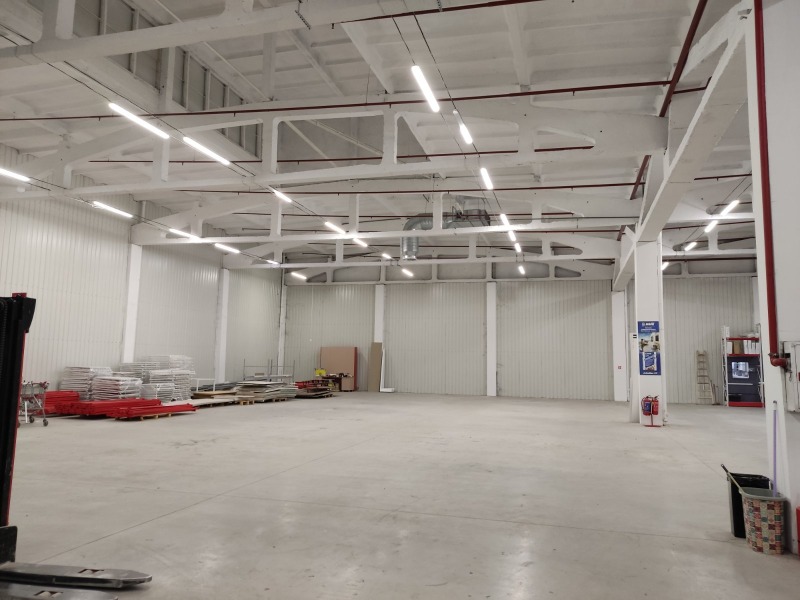 Дава под Наем ПРОМ. ПОМЕЩЕНИЕ в град София, Горубляне - 1700 кв.м / 13 200 € » 25 816.96 лв., АГЕНЦИЯ 'ТЕМЕНУГА' НЕДВИЖИМИ ИМОТИ