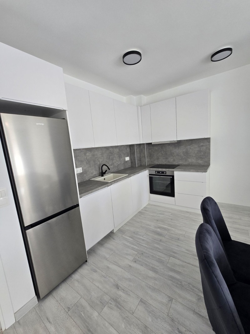 De inchiriat  1 dormitor Plovdiv , Traciia , 75 mp | 74376015 - imagine [4]