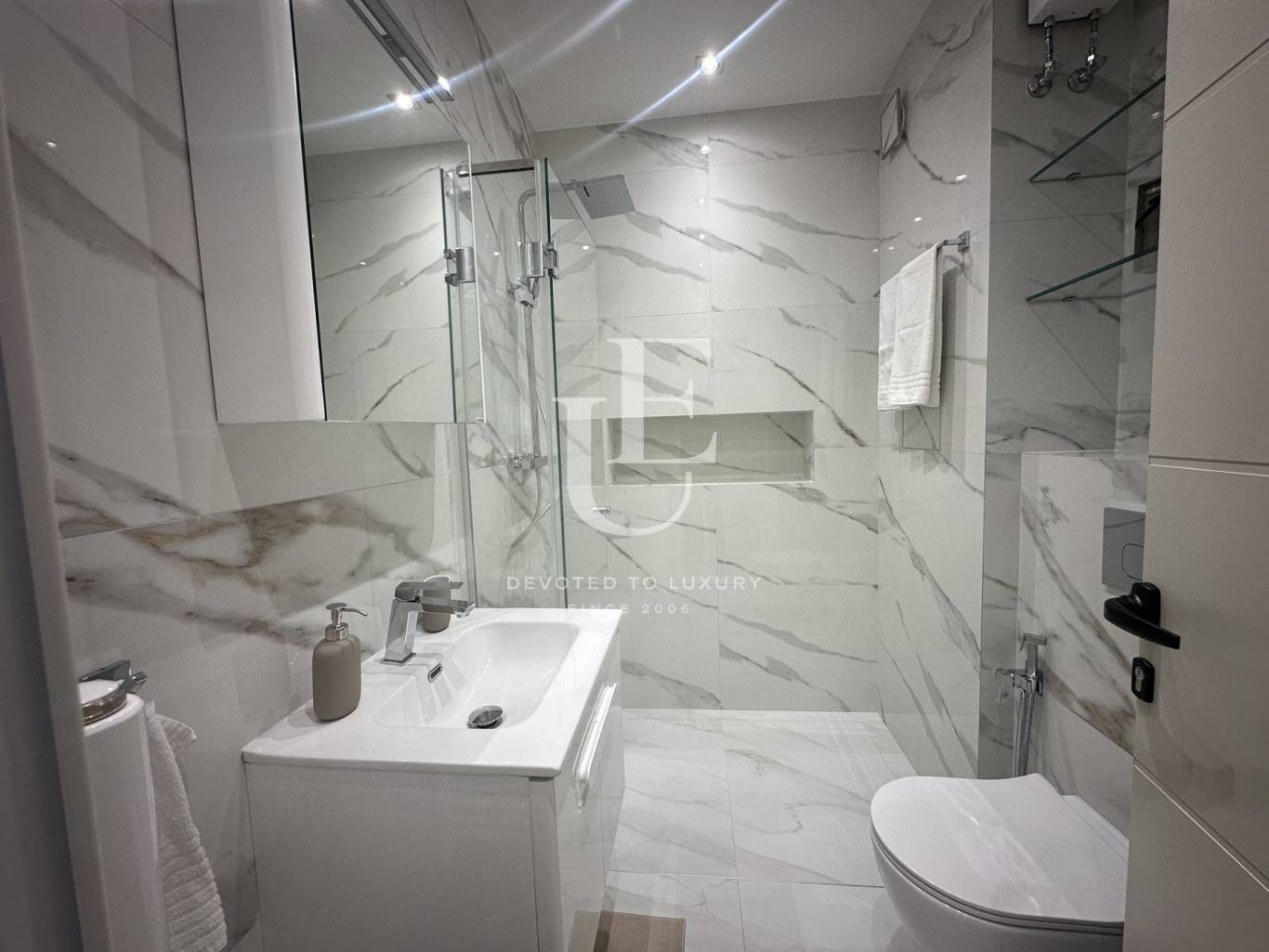 Дава под наем 2-СТАЕН, гр. София, Красно село, снимка 4 - Апартаменти - 53909257