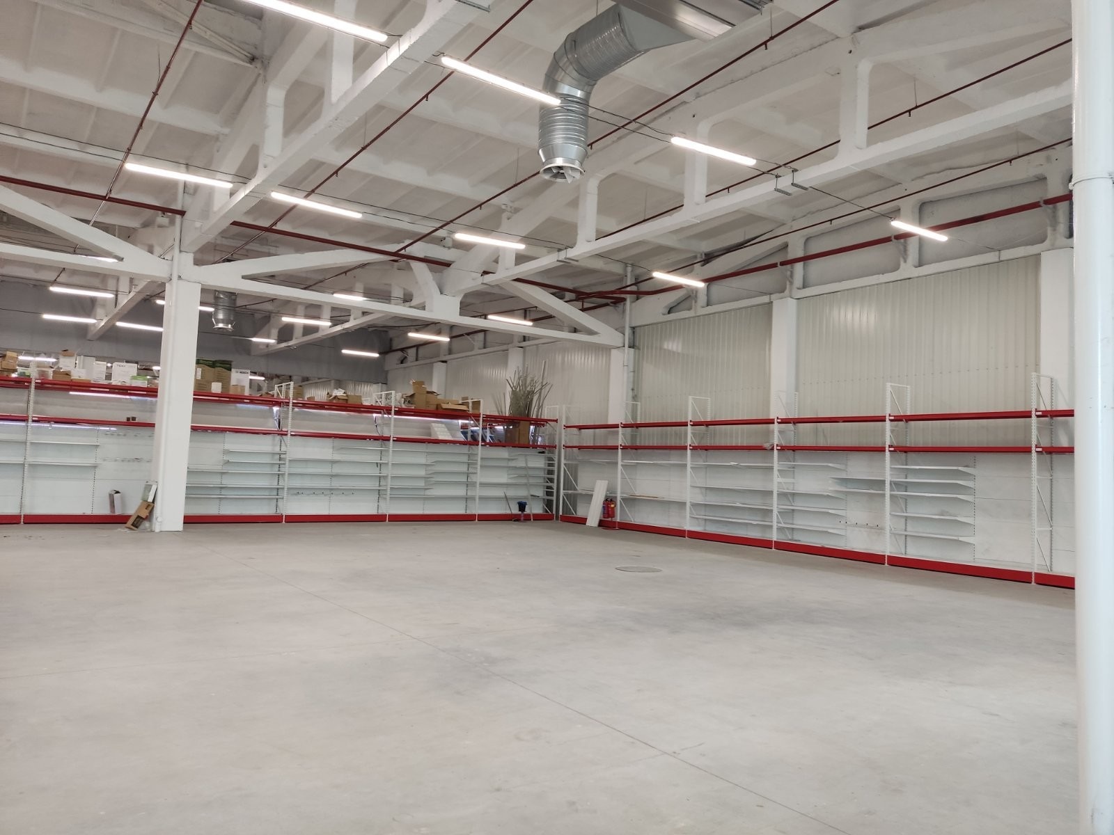 Дава под наем ПРОМ. ПОМЕЩЕНИЕ, гр. София, Горубляне, снимка 2 - Производствени сгради - 53648856