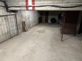 Дава под наем ГАРАЖ, ПАРКОМЯСТО, гр. Варна, Базар Левски, снимка 1