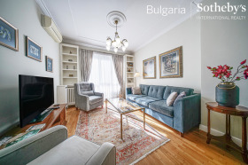 3 soverom Tsentar, Sofia