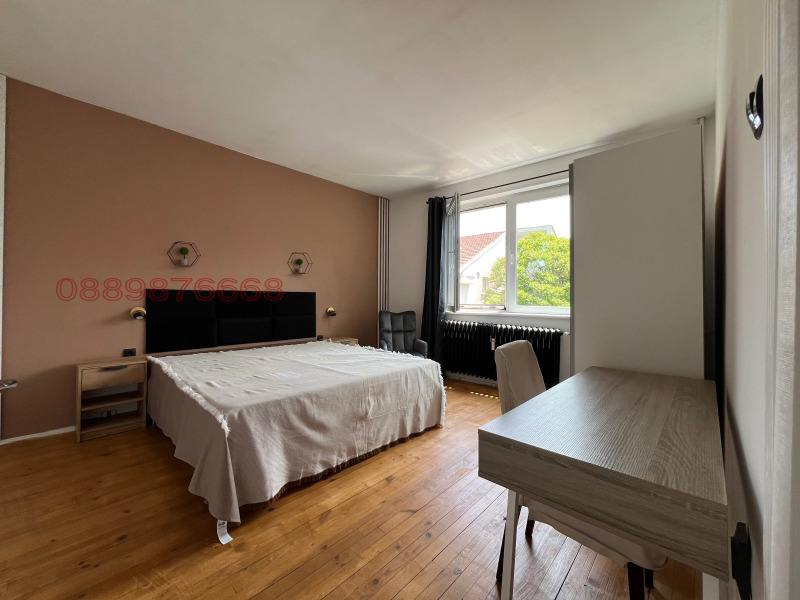 K pronájmu  2 ložnice Sofia , Centar , 75 m2 | 70074742 - obraz [2]
