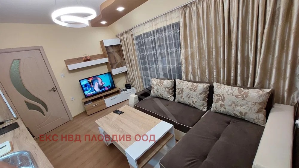 Дава под наем 2-СТАЕН, гр. Пловдив, Център, снимка 2 - Апартаменти - 54442279