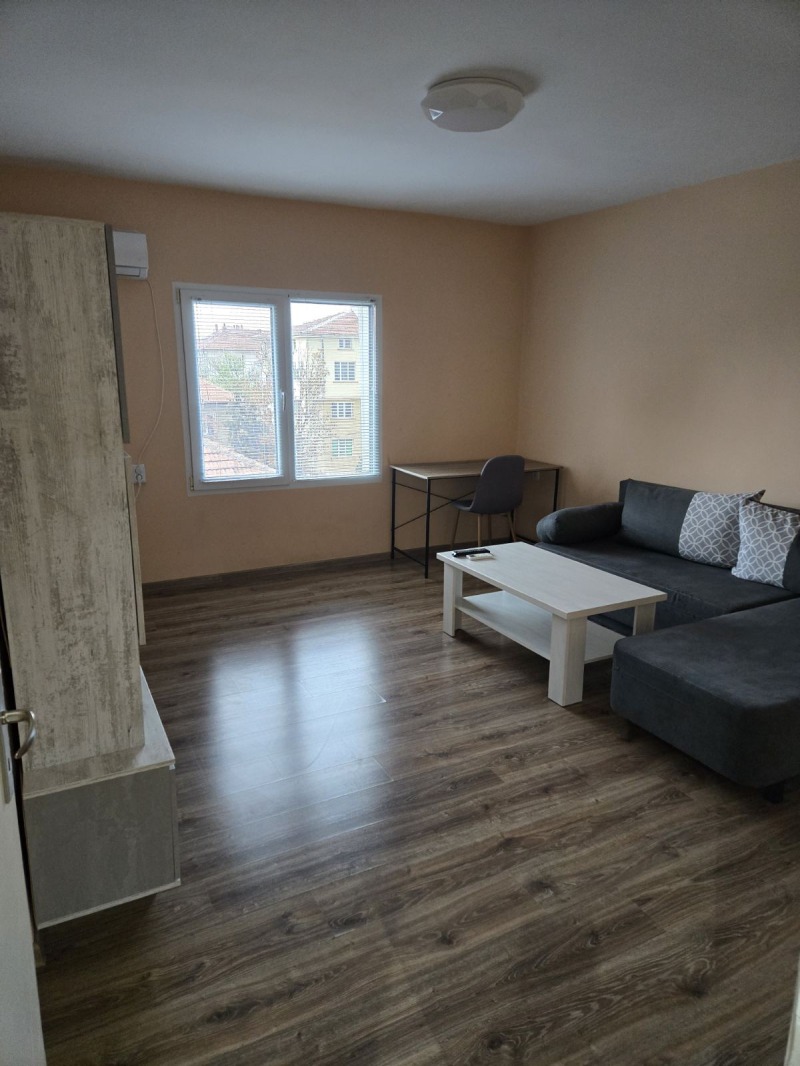 Под наем 2-СТАЕН, град Плевен, Идеален център • 700 лв. / 357.90 € • 44100326 1