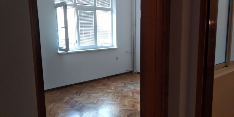 Дава под наем  Офис град София , Център , 80 кв.м | 27924804 - изображение [12]