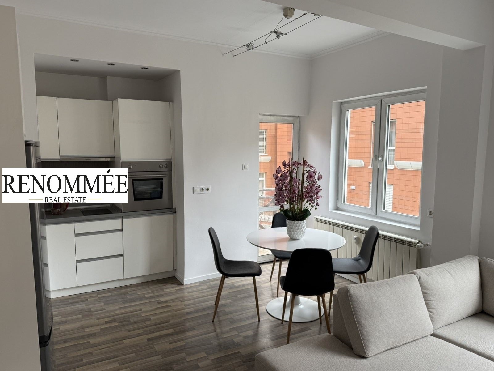 Дава под наем 2-СТАЕН, гр. София, Зона Б-5, снимка 2 - Апартаменти - 53814226