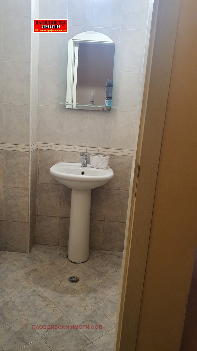 Дава под наем 3-СТАЕН, гр. Пловдив, Център, снимка 11 - Апартаменти - 53239678