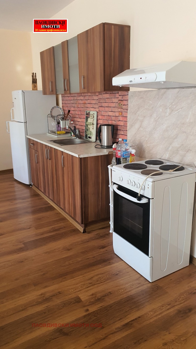 Дава под наем 3-СТАЕН, гр. Пловдив, Център, снимка 2 - Апартаменти - 53239678