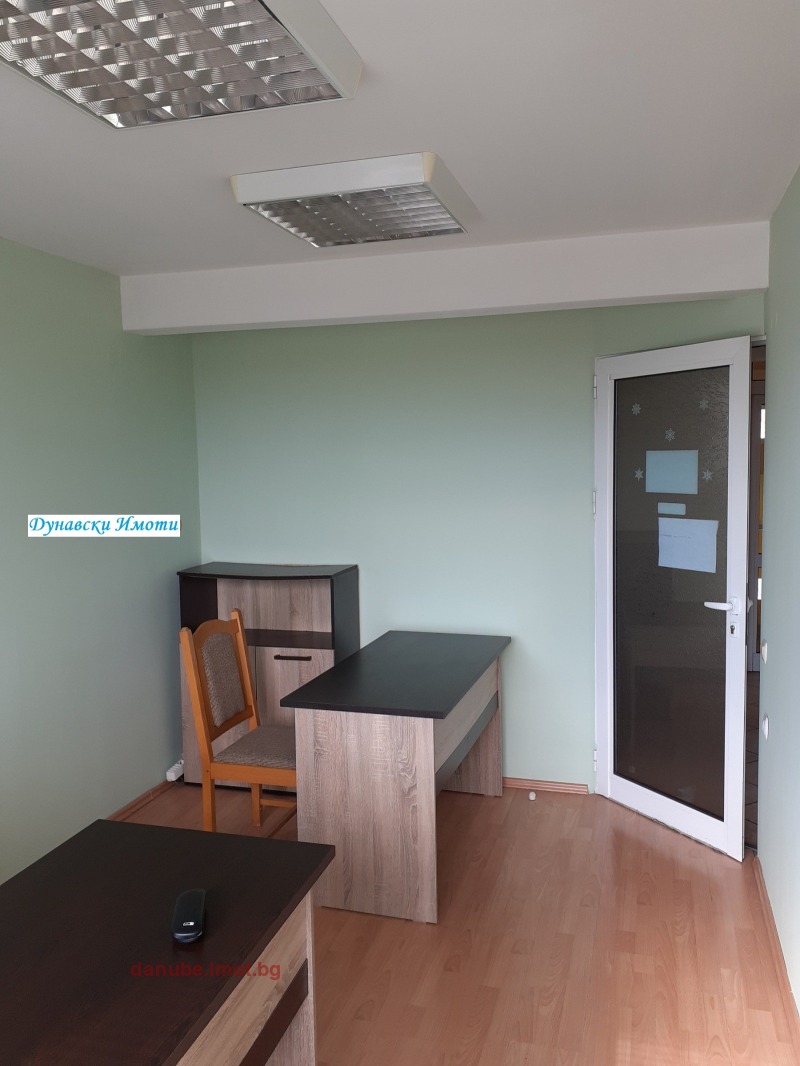Do wynajęcia  Biuro Ruse , Centar , 18 mkw | 65384442 - obraz [2]