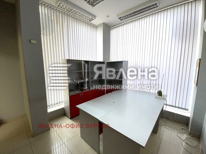 Do wynajęcia  Sklep Burgas , Slawejkow , 103 mkw | 68273389 - obraz [4]