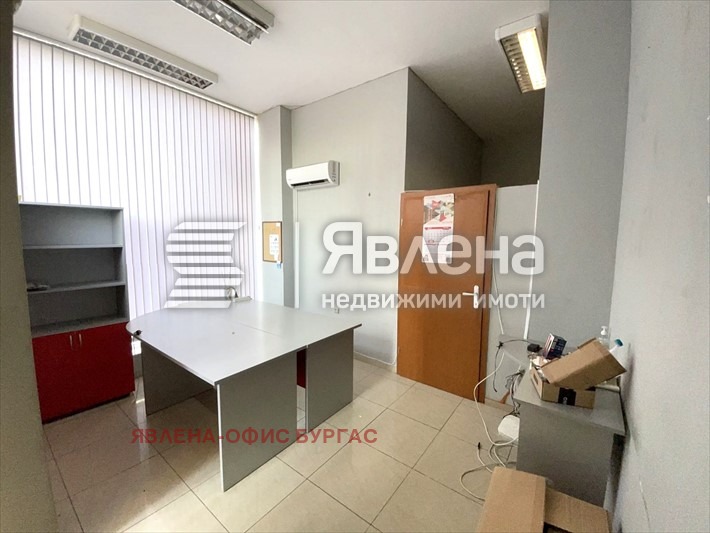 Do wynajęcia  Sklep Burgas , Slawejkow , 103 mkw | 68273389 - obraz [3]