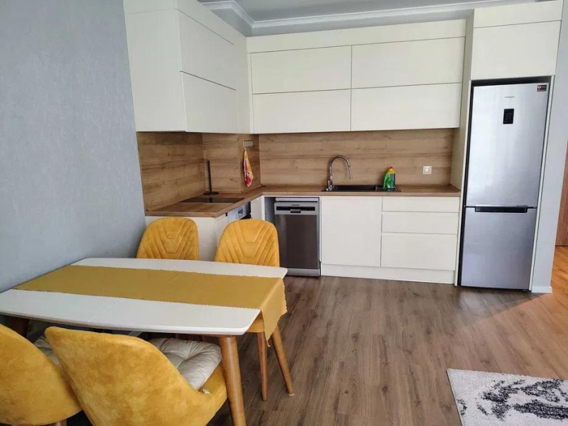 Til leie  1 soverom Varna , Trosjevo , 71 kvm | 32127398 - bilde [2]
