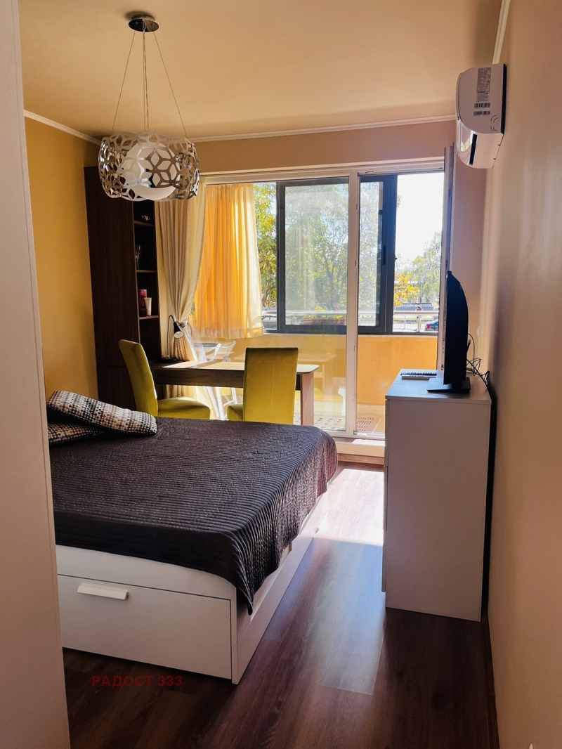 Do wynajęcia  1 sypialnia Sofia , Lewski , 68 mkw | 31856060 - obraz [4]