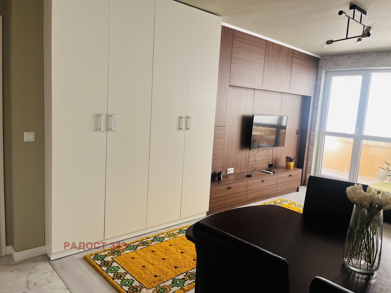 Do wynajęcia  1 sypialnia Sofia , Lewski , 68 mkw | 31856060 - obraz [3]