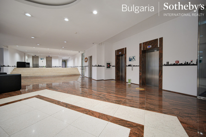 Te huur  Kantoor Sofia , Bakston , 658 m² | 27864656 - afbeelding [15]