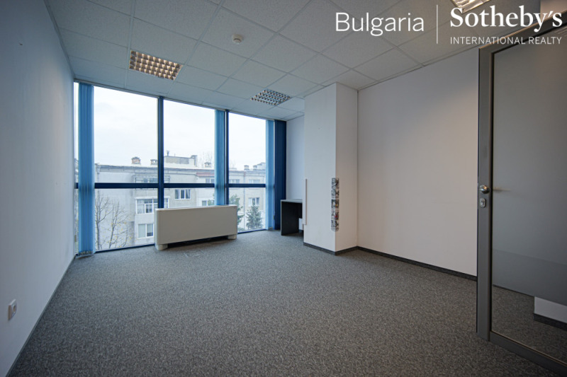 Te huur  Kantoor Sofia , Bakston , 658 m² | 27864656 - afbeelding [6]