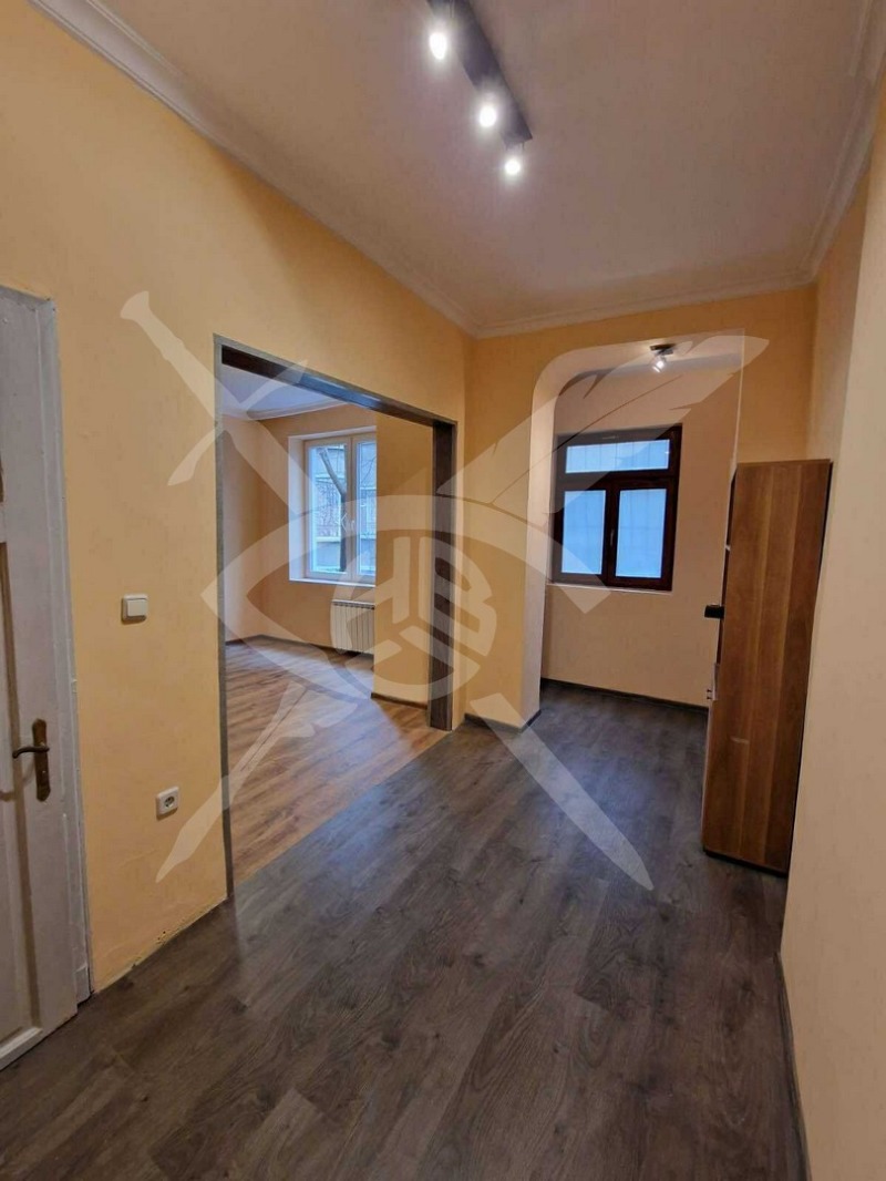 Под наем ОФИС, град София, Център • 500 € / 977.91 лв. • 58218152 1