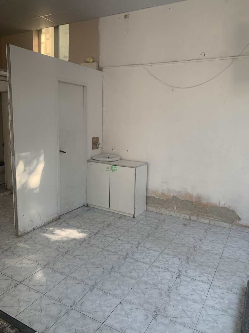 A louer  Boutique Bourgas , Vazrajdane , 60 m² | 37939932 - image [6]