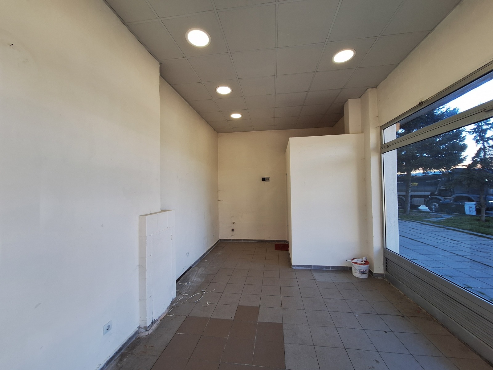 Дава под наем МАГАЗИН, гр. София, Център, снимка 11 - Магазини - 54013599