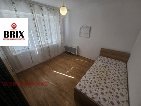 1 спаваћа соба Здравец Изток, Русе