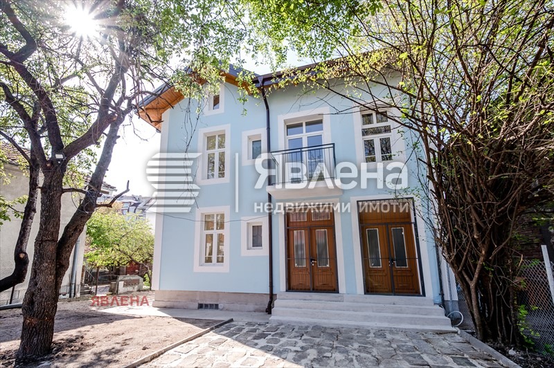 Дава под наем  Къща град София , Център , 284 кв.м | 23919433 - изображение [15]