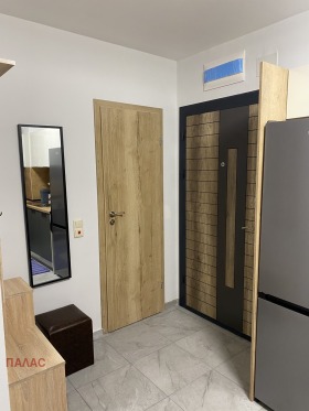 1 dormitor Slaveicov, Burgas 7