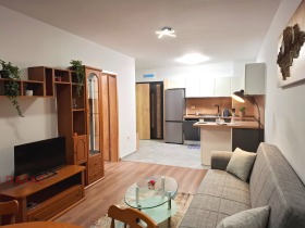 1 dormitor Slaveicov, Burgas 5