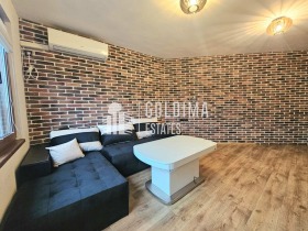 1 bedroom Vazrazhdane, Burgas 1