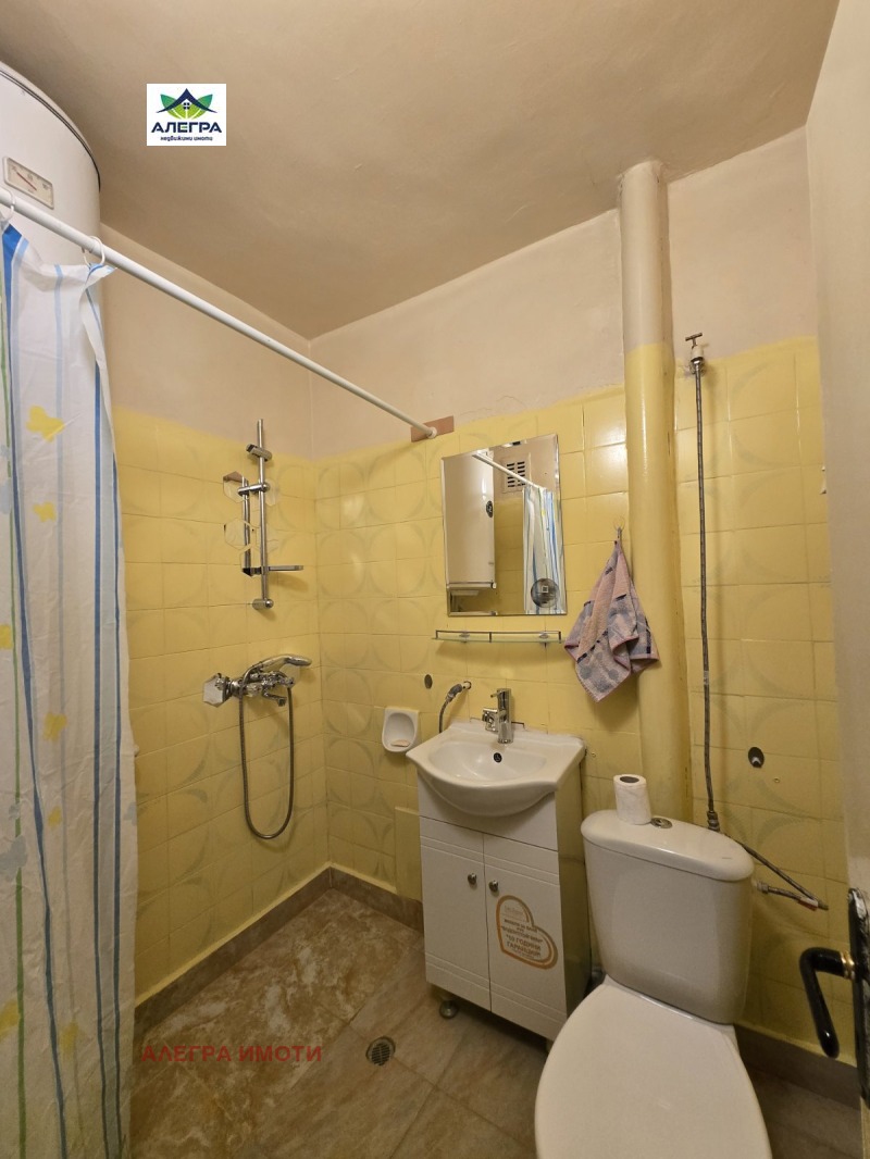 En renta  1 dormitorio Pazardzhik , Tsentar , 60 metros cuadrados | 53401636 - imagen [6]