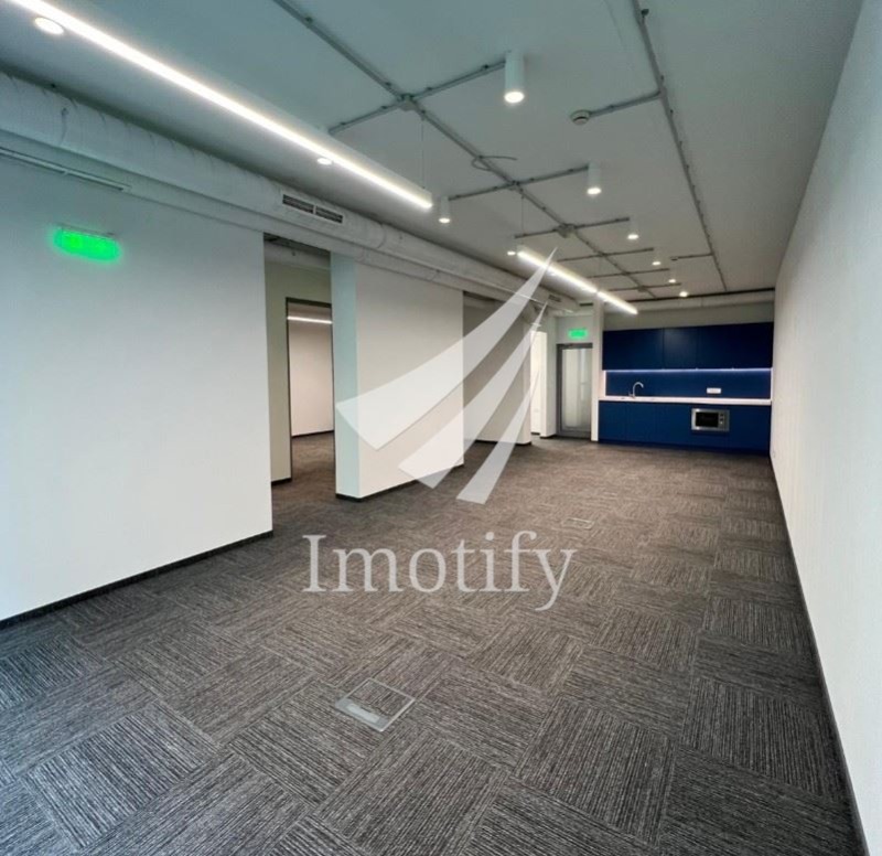 A louer  Bureau Sofia , Iztok , 124 m² | 90231000