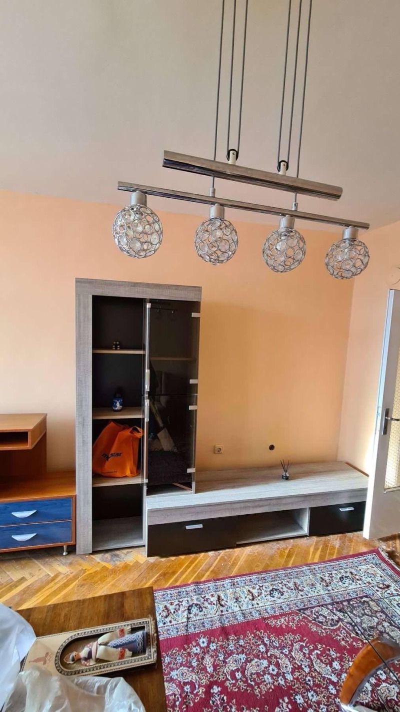 Дава под нем  3-стаен, град София, Младост 1 •  599 EUR • ID 84171371 — holmes.bg - [1] 