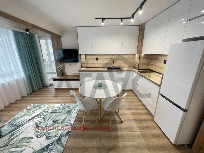 For Rent  2 bedroom Plovdiv , Marasha , 90 sq.m | 28272488