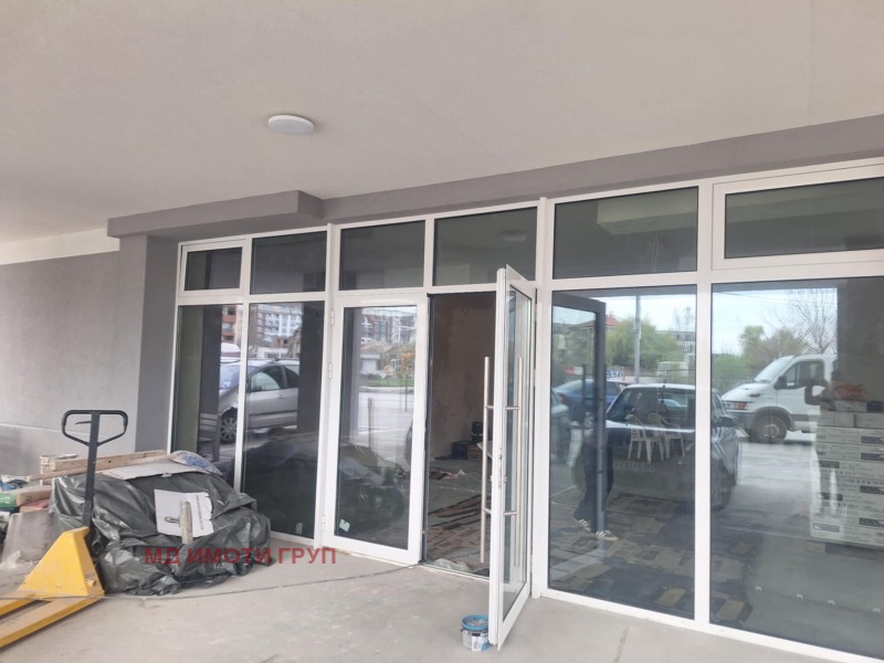 Kiadó  Üzlet Plovdiv , Vastanicseski , 250 négyzetméter | 80897763