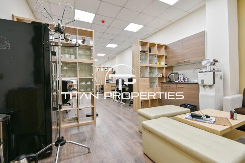 Дава под Наем ОФИС в град София, Младост 3 - 90 кв.м / 1 300 € » 2 542.58 лв., ТИТАН ПРОПЪРТИС РЕНТ