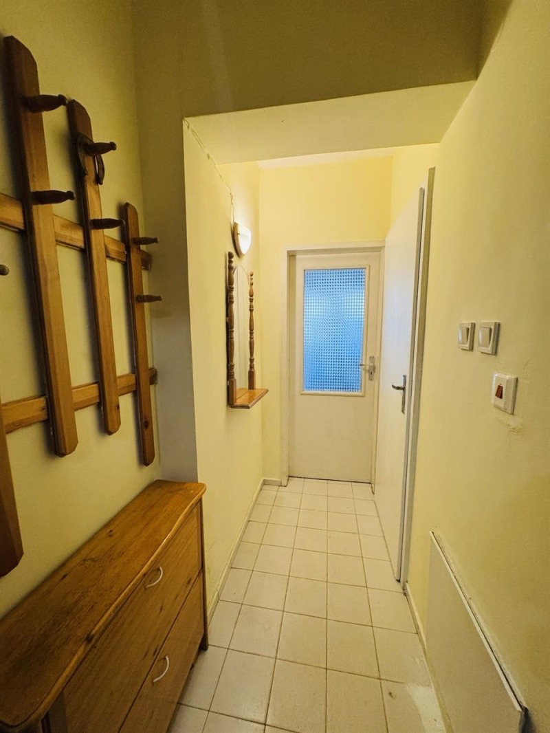 Zu vermieten  1 Schlafzimmer Sofia , Zentar , 71 qm | 48565655 - Bild [9]