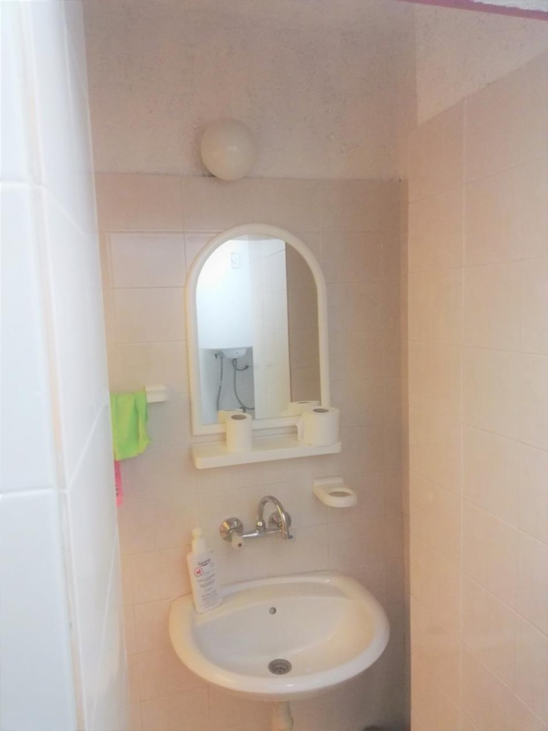 Zu vermieten  1 Schlafzimmer Sofia , Zentar , 71 qm | 48565655 - Bild [11]