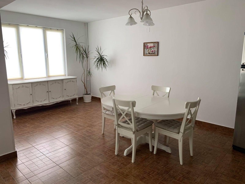 Издаје се  2 спаваће собе Софија , Бакстон , 130 м2 | 83505523 - слика [6]