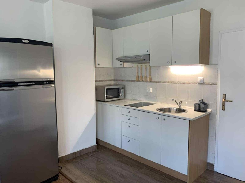 Издаје се  2 спаваће собе Софија , Бакстон , 130 м2 | 83505523 - слика [2]