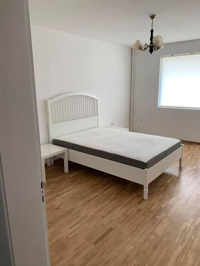 Издаје се  2 спаваће собе Софија , Бакстон , 130 м2 | 83505523 - слика [7]