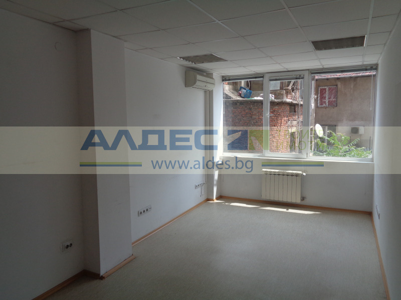 Te huur  Kantoor Sofia , Tsentar , 230 m² | 29253824 - afbeelding [7]