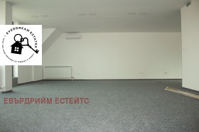 Büro Medizinska akademija, Sofia 8