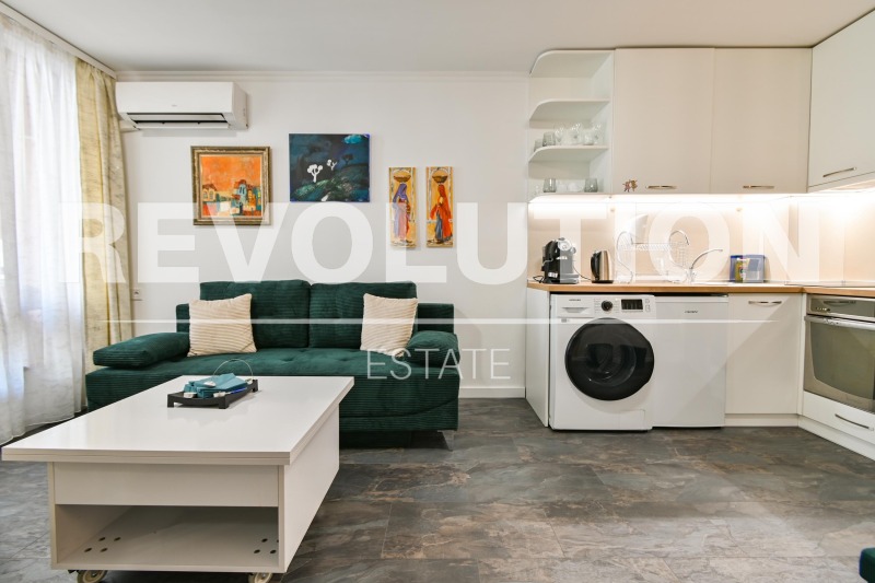 Te huur  Studio Sofia , Tsentar , 35 m² | 52367978 - afbeelding [2]