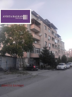 2-стаен град София, Люлин 8