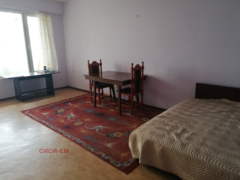Kiadó  1 hálószoba Dobrics , Druzsba 3 , 65 négyzetméter | 47132736