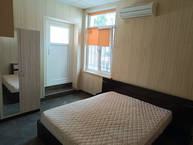 Дава под наем  2-стаен град София , Банишора , 70 кв.м | 33555325