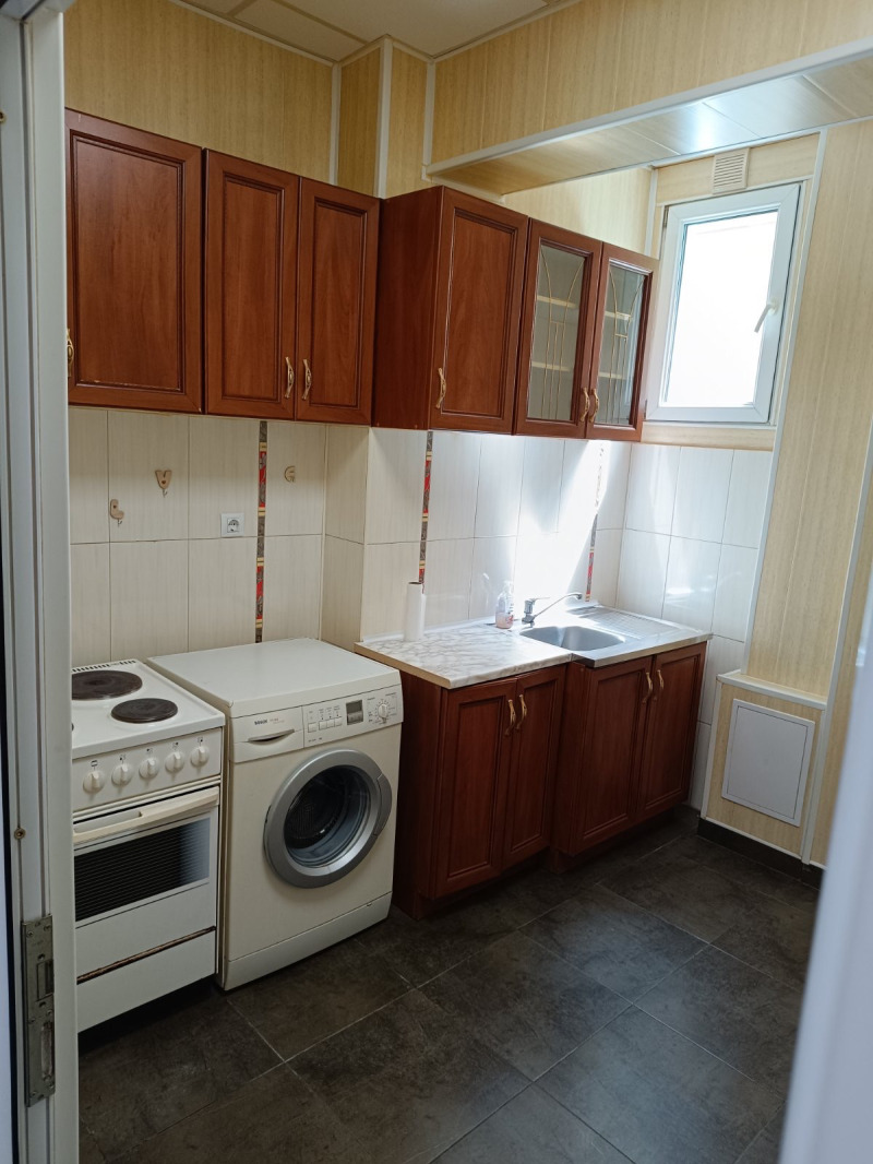 Дава под наем  2-стаен град София , Банишора , 70 кв.м | 33555325 - изображение [4]