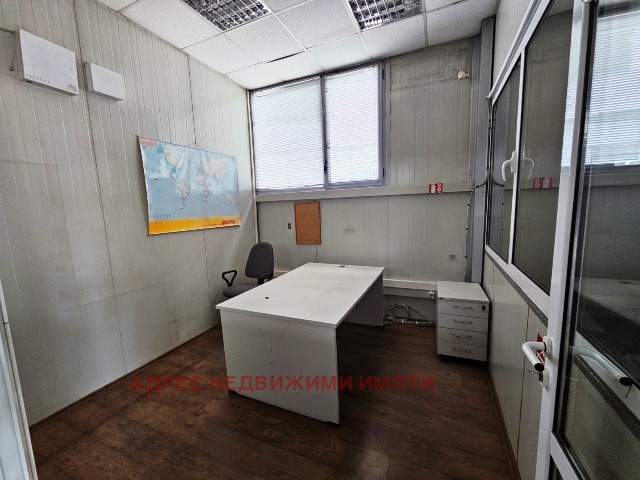 Til leie  Butikk Stara Zagora , Tsentar , 220 kvm | 70179207 - bilde [4]