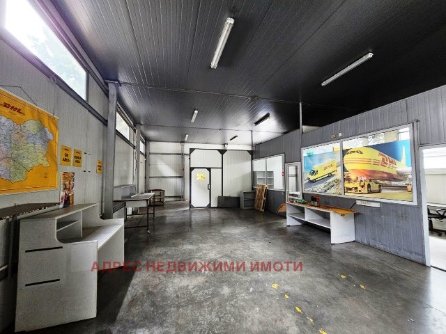 Til leie  Butikk Stara Zagora , Tsentar , 220 kvm | 70179207 - bilde [2]