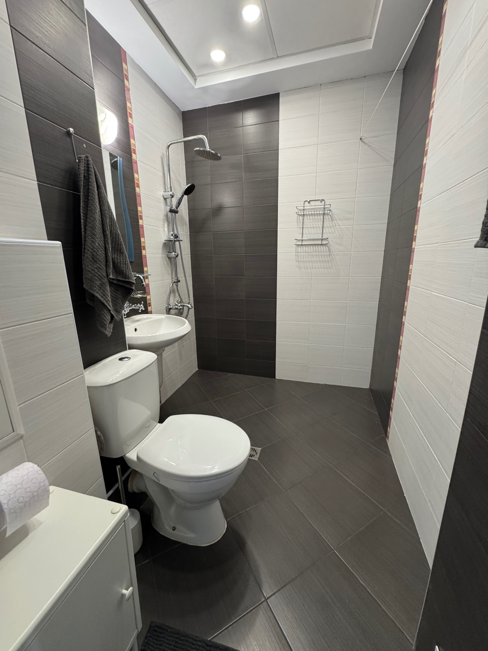 Дава под наем 2-СТАЕН, гр. София, Стрелбище, снимка 10 - Апартаменти - 53890477